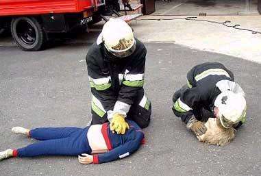Funny Pictures of Fire Department Artificial Respiration Dummy