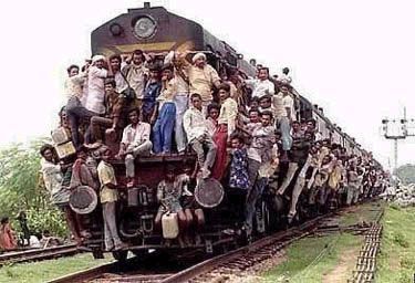 Funny Pictures of People Riding Overloaded Train