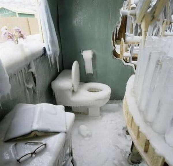 Funny Pictures of a Frozen Bathroom
