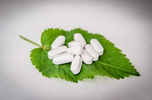 pills on leaf