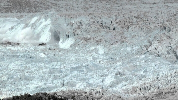 Chasing Ice - a Huge Glacier Calving Event