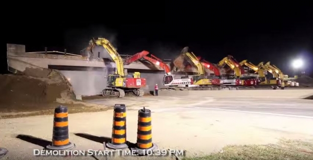 Bridge Demolition - Hwy 401/Fountain Rd.