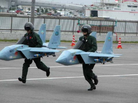 Funny Pictures of Pilots Running in Jet Fighters