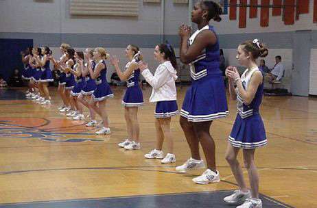 Funny Pictures of Giant Cheerleader