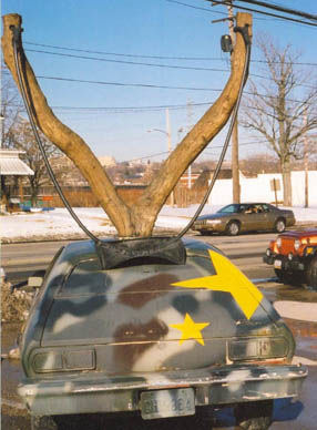 Funny Pictures of Large Slingshot on Car